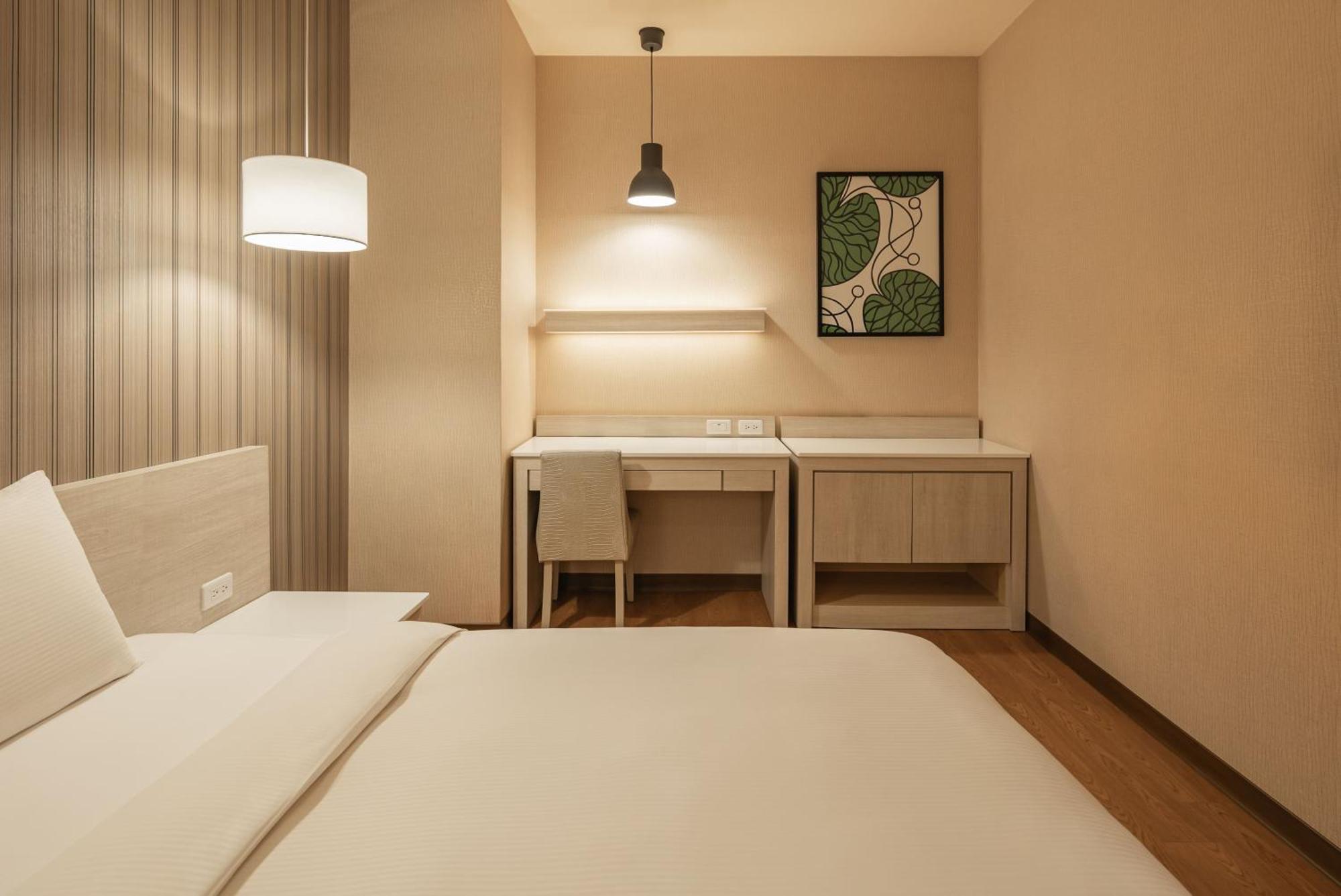 Kindness Hotel-Jue Ming Kaohsiung Bilik gambar